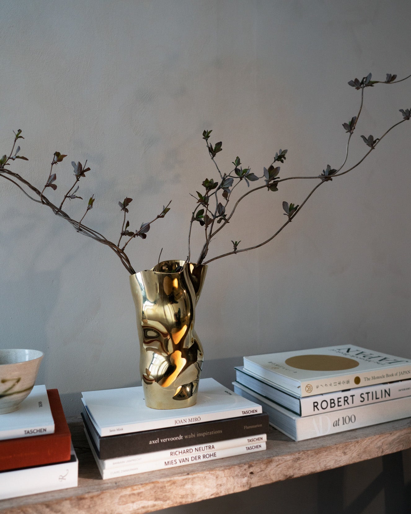 hein-studio-ostrea-25-vase-laiton-massif-25-cm-poli-main image 3
