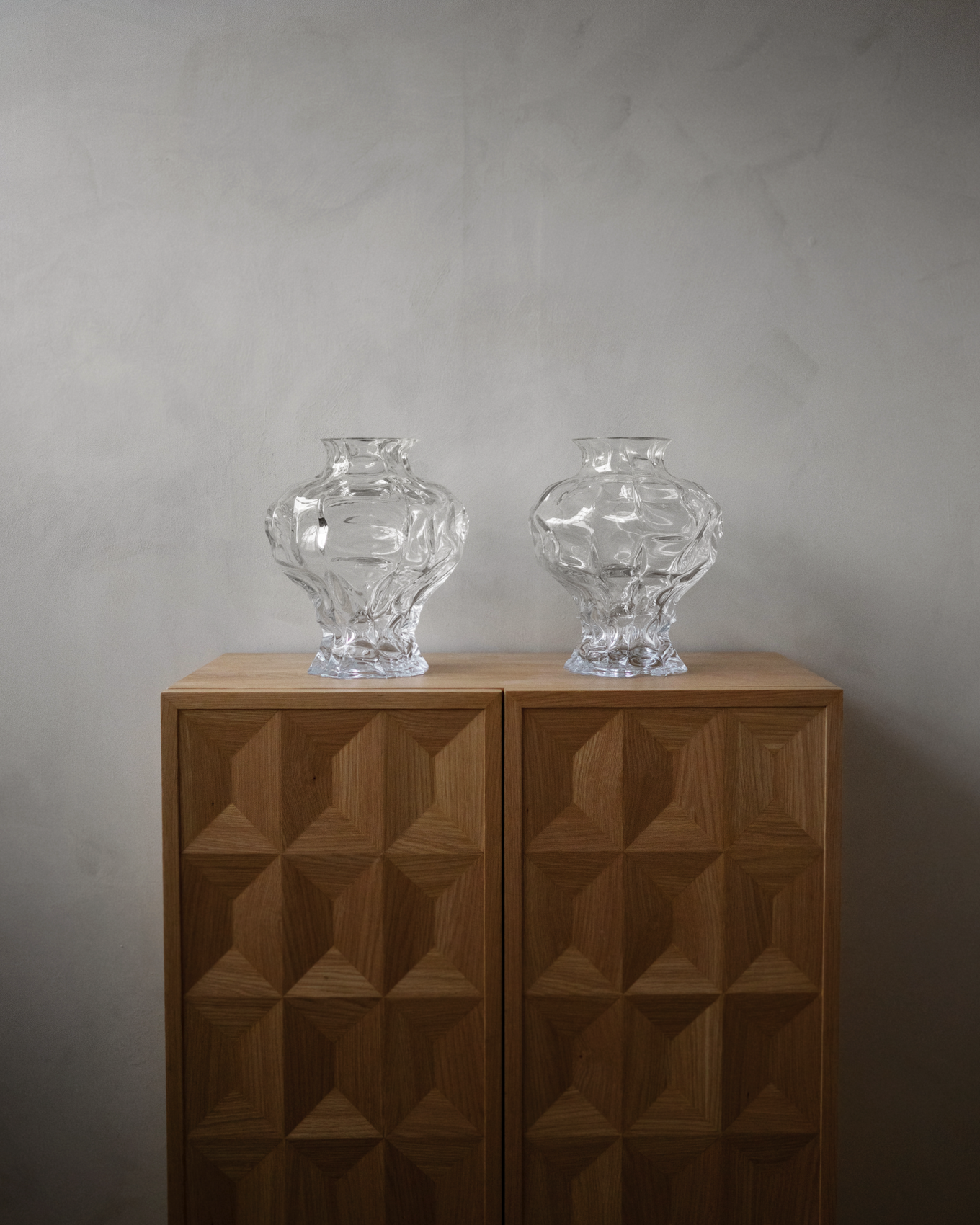 hein-studio-ammonit-vase-en-verre-transparent-h30 image 4