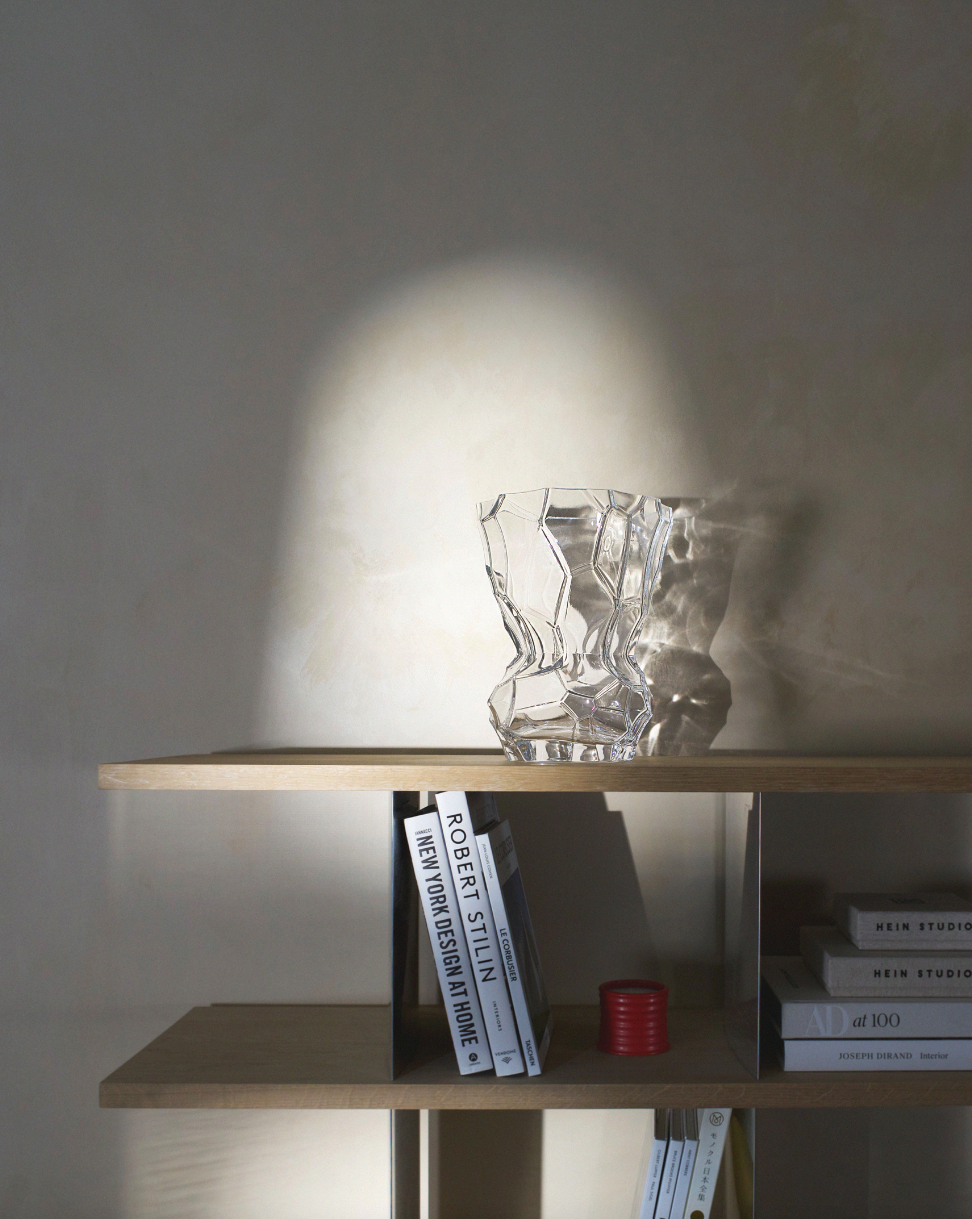 hein-studio-reflection-vase-verre-transparent-h30-cm image 3