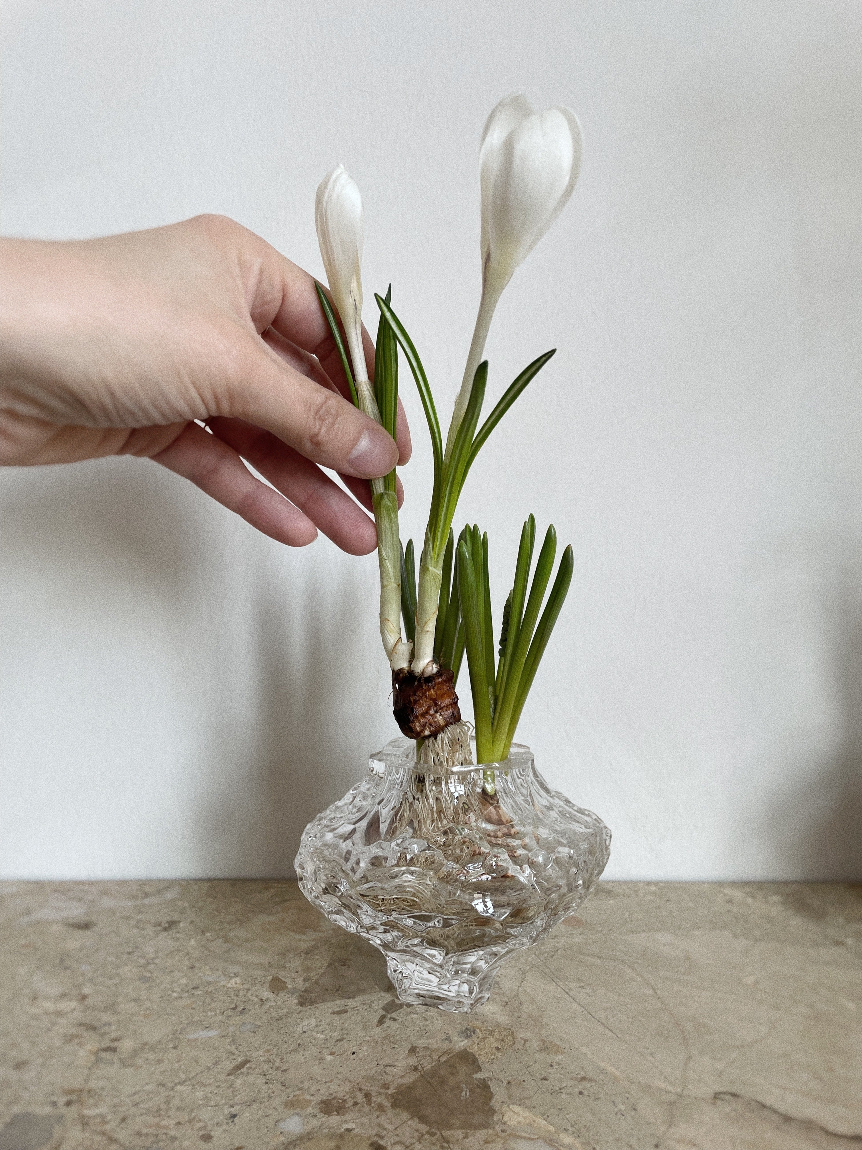 hein-studio-canyon-mini-vase-en-verre-transparent image 5